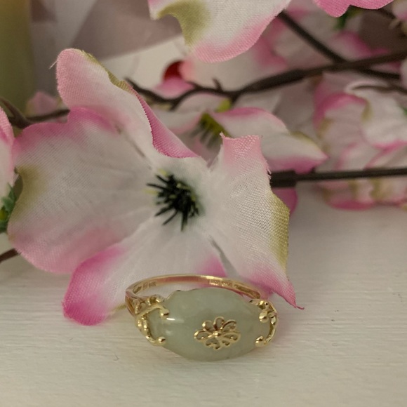 SOLD ~ Nephrite Jade East West Ring, 14k Gold - Picture 6 of 11